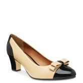 Scarpin Akle